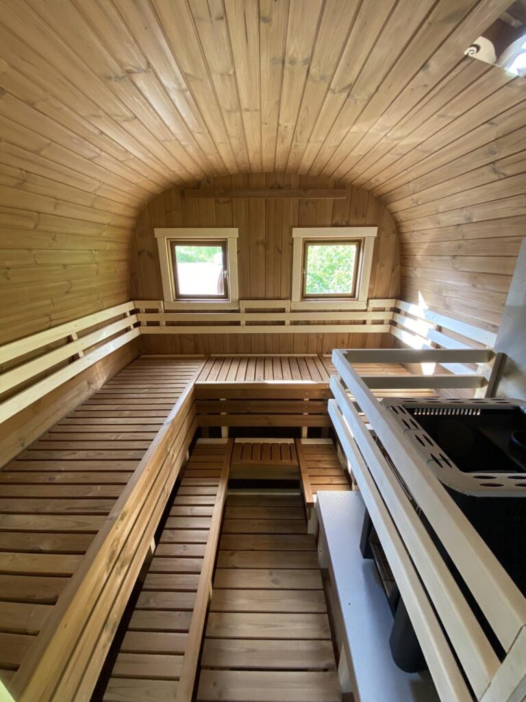 Vierkant zomerhuis, thermohout